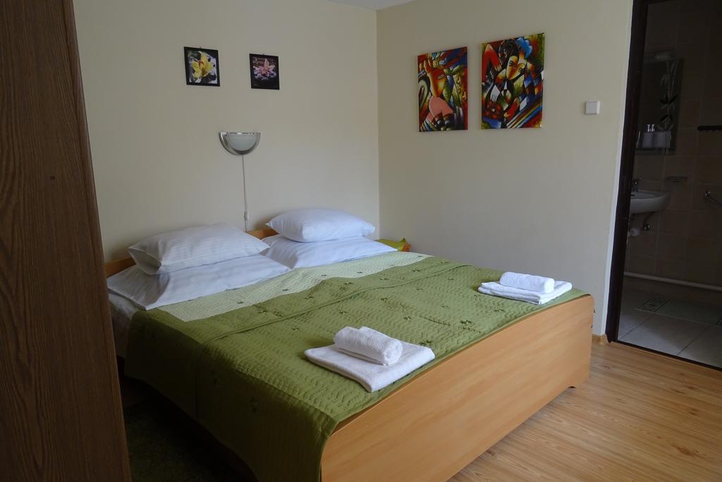 Altan Apartments Hévíz Buitenkant foto